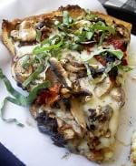 Permanent Link to Grilled Weight Watchers Mushroom Pizza Recipe - 5 Points