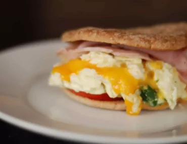 breakfast sandwich