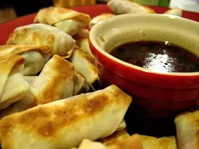 chinese chicken egg rolls