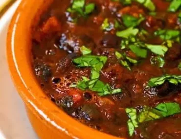 mushroom and black bean crock pot chili