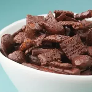 chocolate crunch snack mix