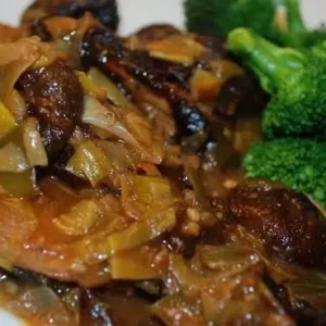 moroccan spiced chicken with prunes