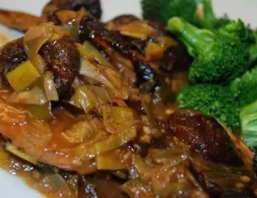 moroccan spiced chicken with prunes