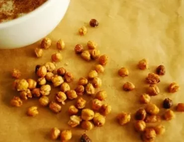 roasted sweet and salty chickpeas