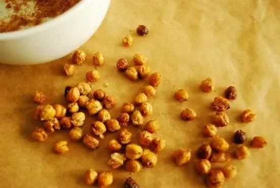 roasted sweet and salty chickpeas