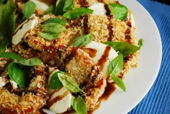 baked heirloom tomatoes caprese salad