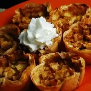 mini apple pies