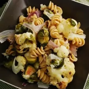 roasted brussel sprouts and cauliflower pasta