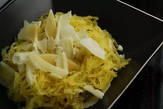 spaghetti squash with herbs and parmesan