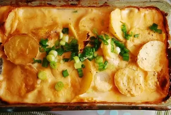 cheesy potatoes au gratin