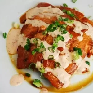 chili glazed salmon with siracha cream sauce