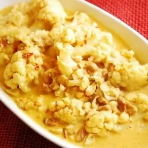 cauliflower and cashew curry