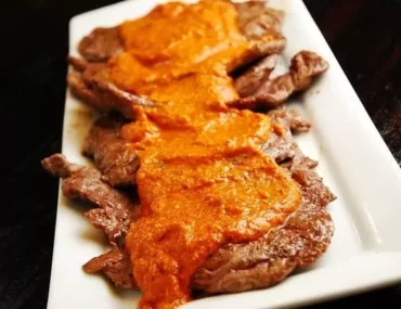 skirt steak romesco