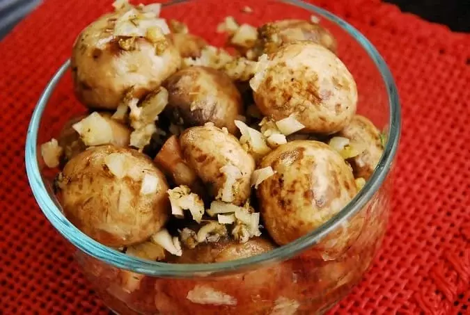 marinated mushrooms