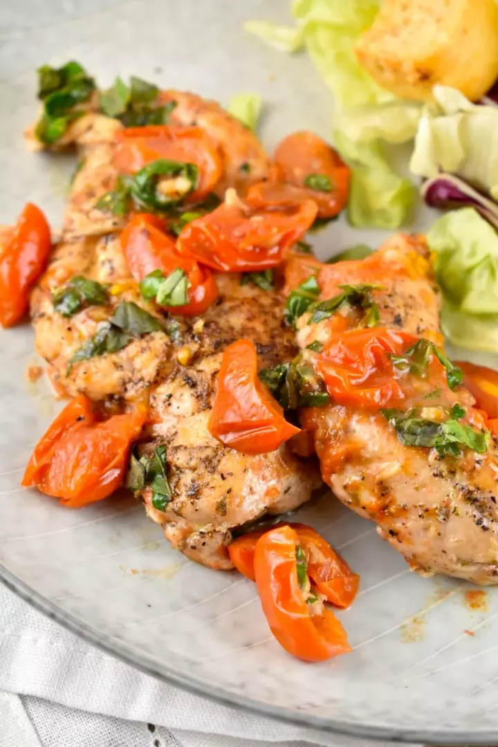 Tomato Basil Chicken 