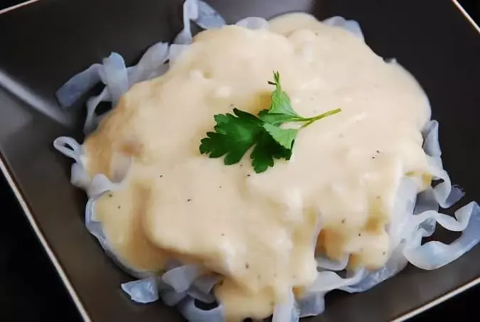 creamy cauliflower cheese sauce