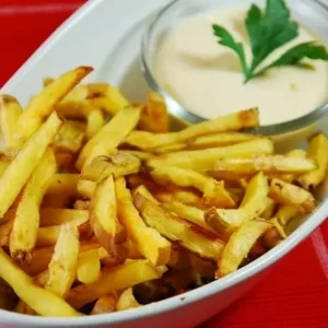 baked fries with garlic cheese sauce