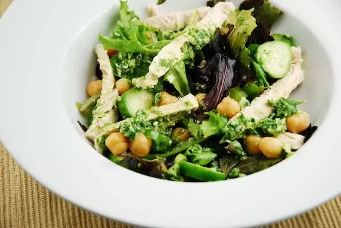 chicken and garbanzo bean pesto salad