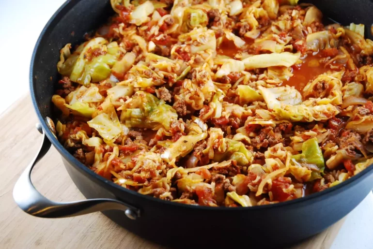 stuffed cabbage saue