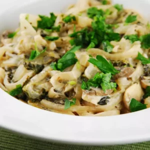 mushroom spinach and caramelized onion pasta