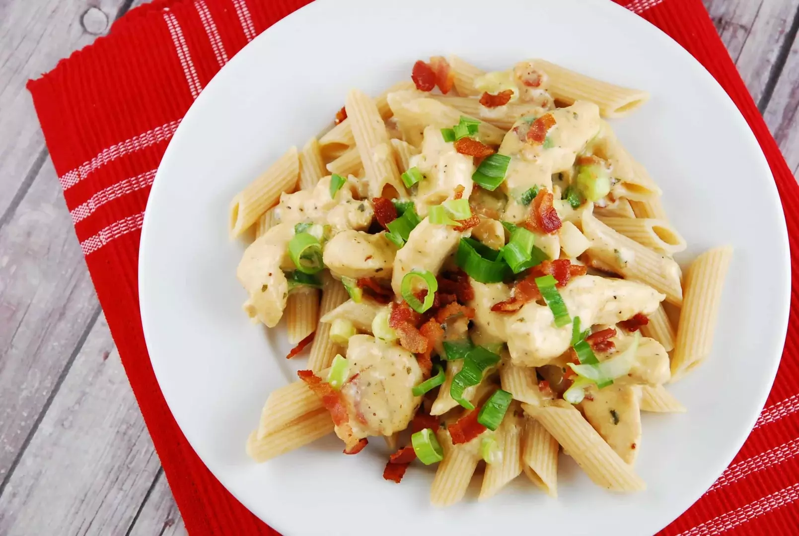Chicken Bacon Ranch Pasta Recipe | LaaLoosh