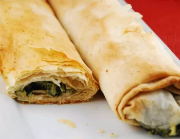 spinach artichoke phyllo log