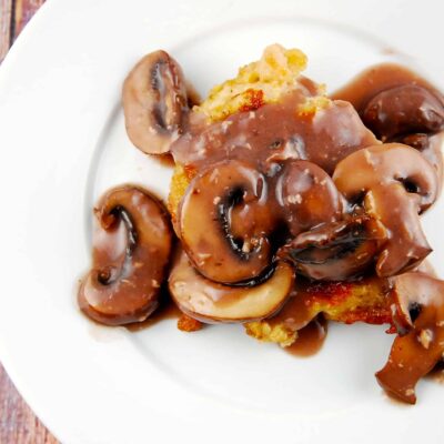 chicken and mushrooms with red wine sauce