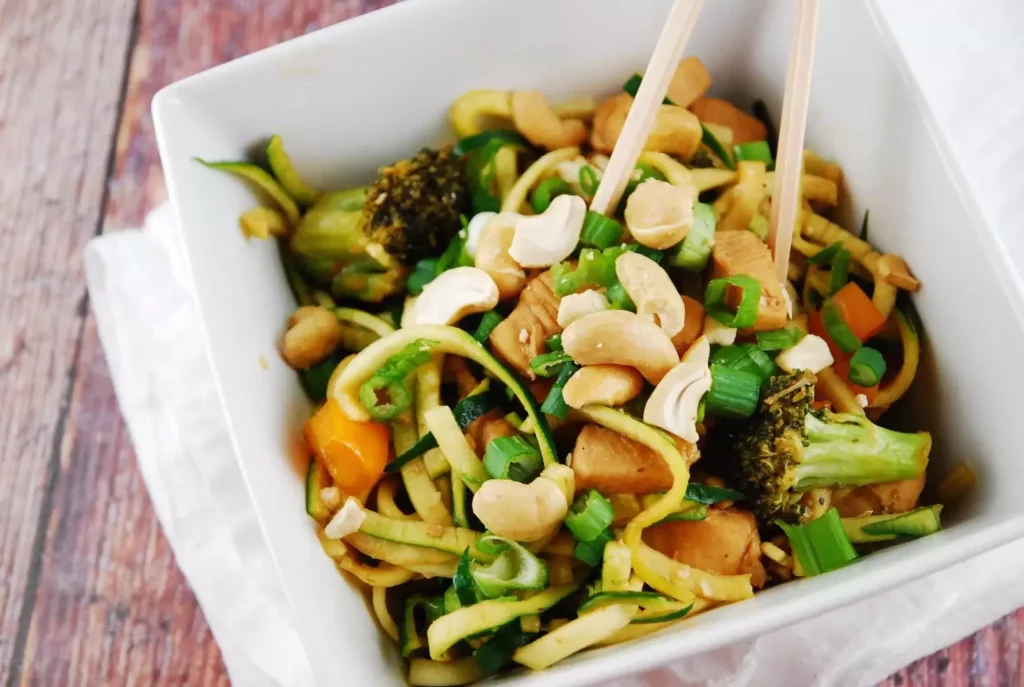 cashew chicken with zucchini noodles