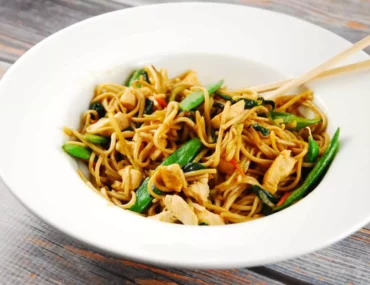 easy chicken lo mein