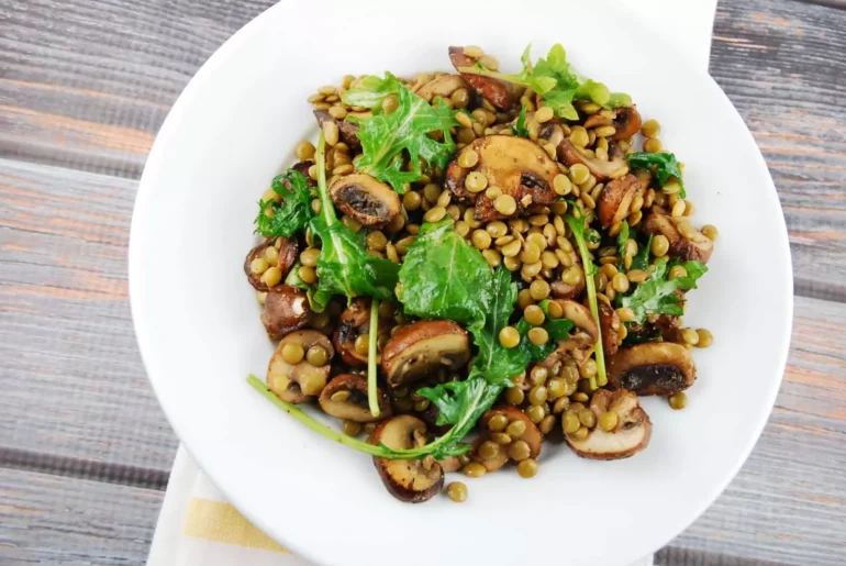 warm mushroom lentil salad