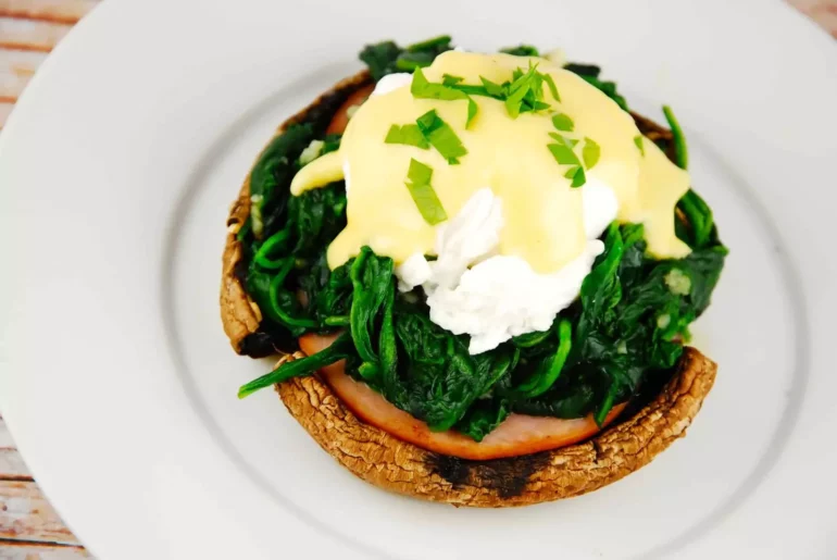 portobello eggs benedict