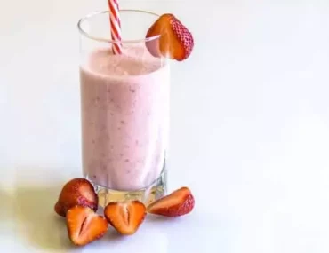 Strawberry Oatmeal Smoothie 675x450