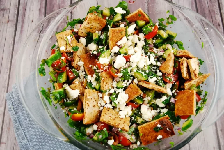 arabic fattoush salad