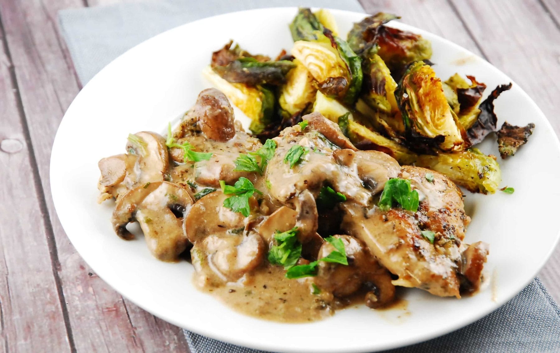 Italian Herbed Chicken In A Creamy Mushroom Wine Sauce Recipe | LaaLoosh