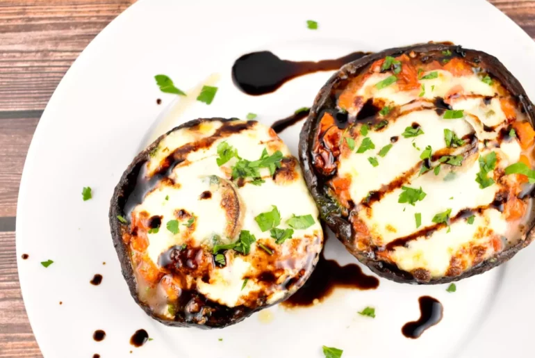 caprese stuffed portobello 2