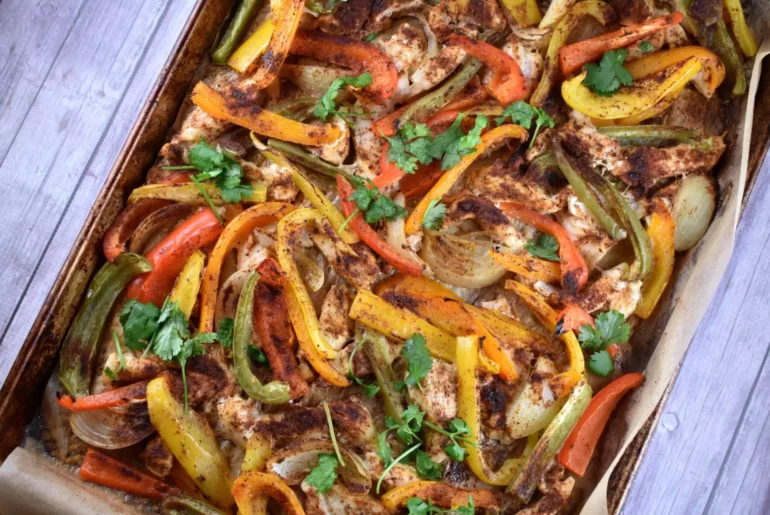 sheet pan chicken fajitas