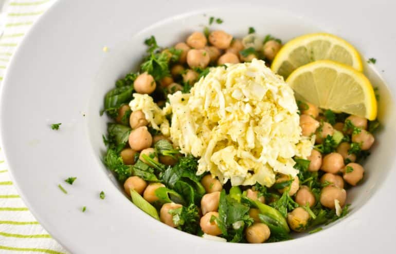 Egg and Chickpea Salad 