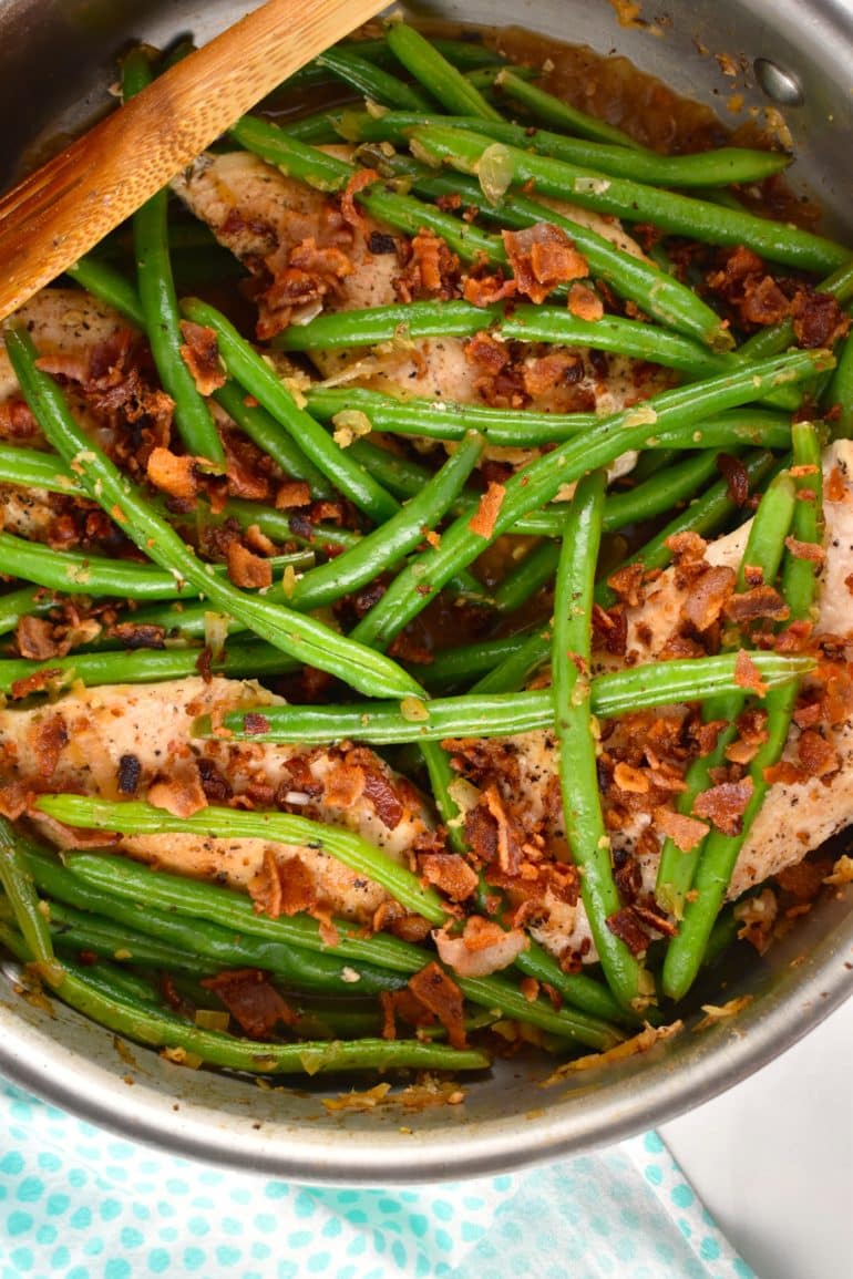 One Pan Chicken, Green Beans, and Bacon 