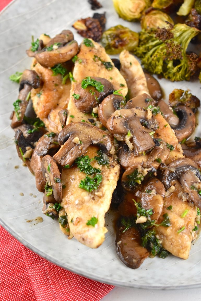 Chicken and Mushrooms in Garlic Wine Sauce 