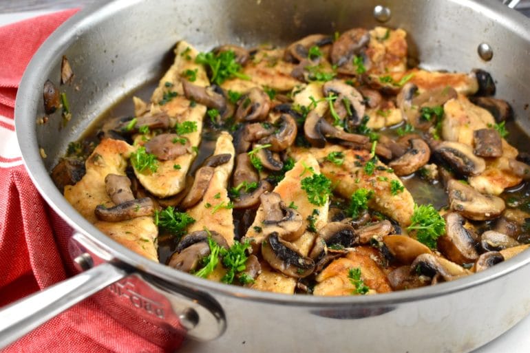 Chicken and Mushrooms in Garlic Wine Sauce 