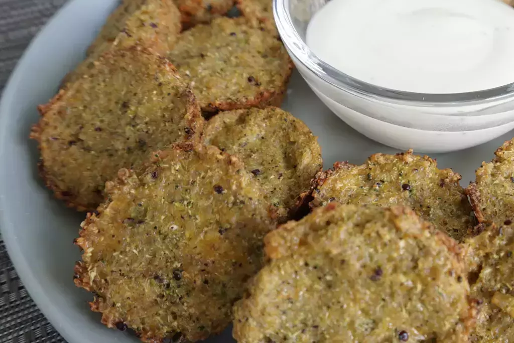 broccoli cheddar quinoa bites