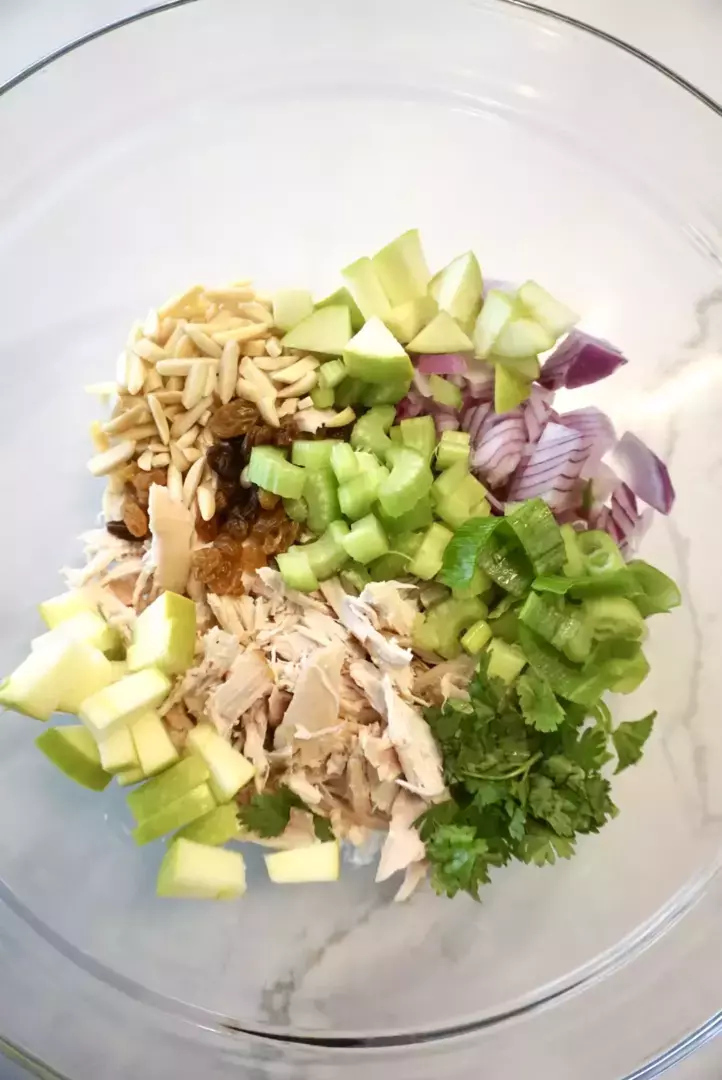 Low-Fat Curry Chicken Salad ingredients bowl